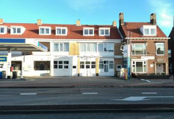 Bed & Breakfast Vlissingen allows 18 year olds to book a room