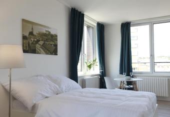 City Center Best Place Apartments has Balcony rooms