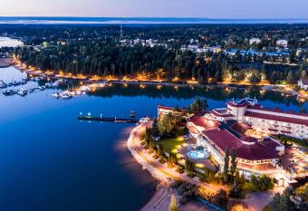 Naantali Spa Hotel has Balcony rooms