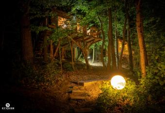 DoliAnna has Balcony rooms