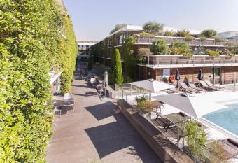 Courtyard by Marriott Montpellier has Balcony rooms