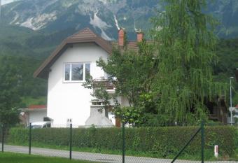 R&G APARTMENT has Balcony rooms