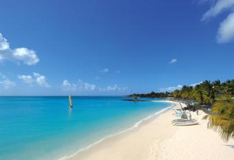 Royal Palm Beachcomber Luxury has Balcony rooms