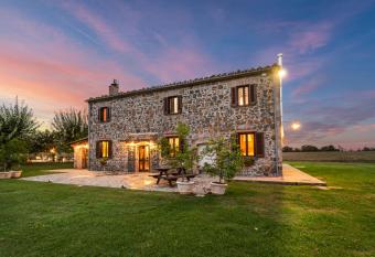 Casale dei Gelsi has Balcony rooms