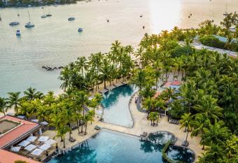 Mauricia Beachcomber Resort & Spa has Balcony rooms