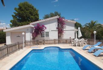 Villa Marluna has Smoking/Balcony rooms