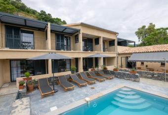 Casa di a Restonica allows 18 year olds to book a room