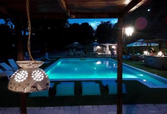 Il Corbezzolo has Balcony rooms