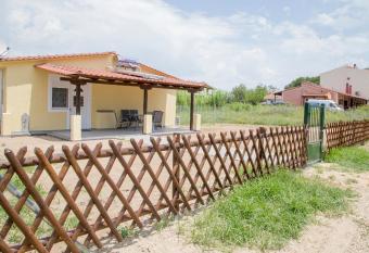 House for Relaxing Vacations allows 18 year olds to book a room