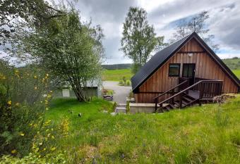 Upper Leanassie allows 18 year olds to book a room