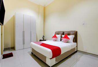 OYO 90141 3a Syariah allows 18 year olds to book a room