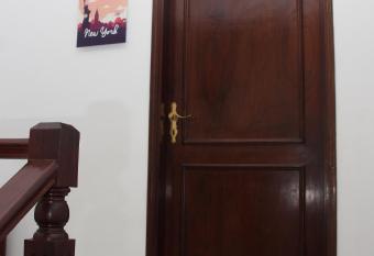 Villa D  lmata has rooms with a private hot tub