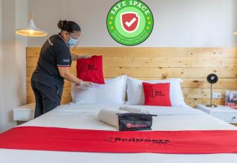 RedDoorz at Hotel Rosemarie allows 18 year olds to book a room