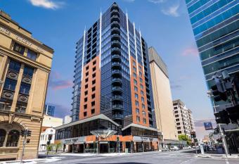 Peppers Waymouth Hotel has Balcony rooms