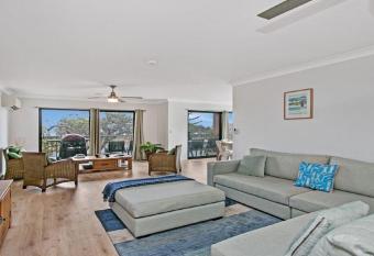 Tradewinds Apartments by Kingscliff Accommodation has Balcony rooms