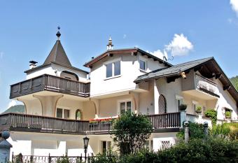 Aparthotel Pan Haus has Balcony rooms