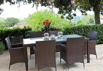 C & C has Balcony rooms