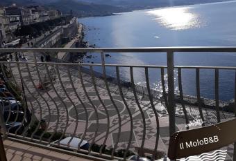 Il MOLO Camere per vacanze has Balcony rooms