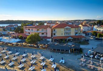 Hotel Koral has Balcony rooms