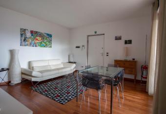 B&B Pierpy Appartamento Pescara Mare has Balcony rooms