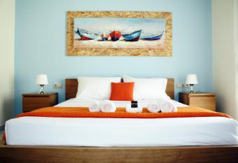 A Niko s Place has Balcony rooms