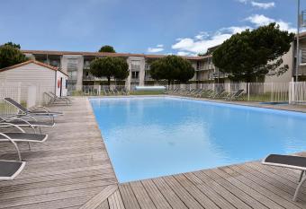 Vacanc  ole - Le Domaine du Ch  teau - La Rochelle /   le de R   has Balcony rooms