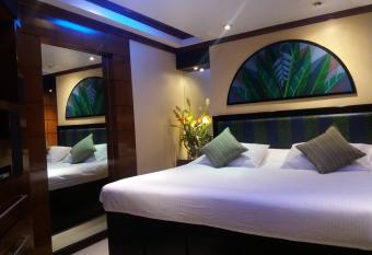 Fields Walking Street Hotel allows 18 year olds to book a room