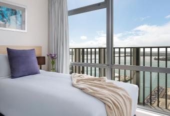 Auckland Harbour Suites allows 18 year olds to book a room