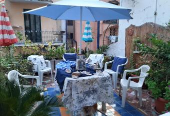 La Casa di Rita has Balcony rooms