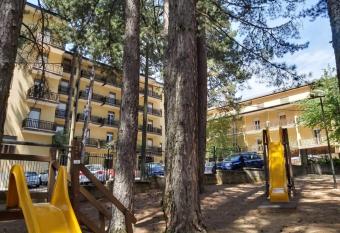 Hotel Meranda has Balcony rooms