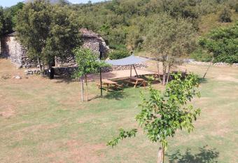 Mercone allows 18 year olds to book a room