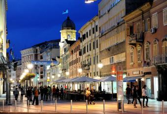 D&D Accommodation allows 18 year olds to book a room