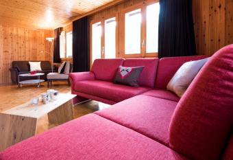 Sport 2. OG allows 18 year olds to book a room