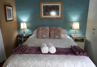 The Nest has rooms with a private hot tub