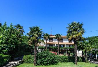 Rooms Sanja, Lovran - Opatija has Balcony rooms