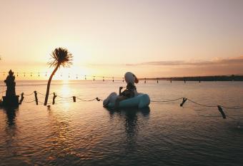 Nusa Veranda Sunset Villas & Restaurant allows 18 year olds to book a room