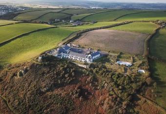 Gara Rock allows 18 year olds to book a room