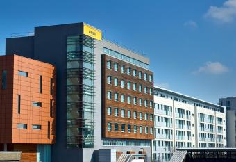 Staycity Aparthotels London Heathrow allows 18 year olds to book a room