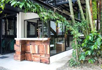 Alojamiento Carriqu   allows 18 year olds to book a room