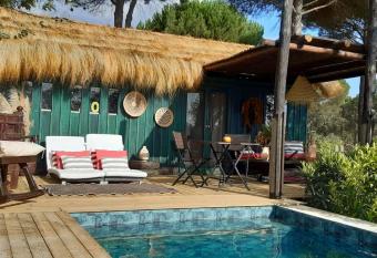 Ying Yang Monte da Lua has Balcony rooms