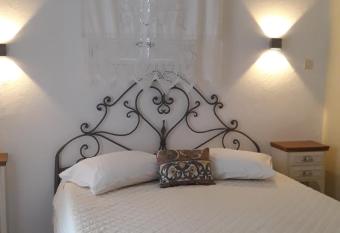 Pension Barbara has Balcony rooms