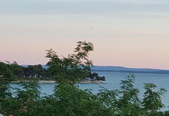 Pansion Marco Polo allows 18 year olds to book a room