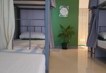 Green Turtle, Puerto Princesa has Balcony rooms