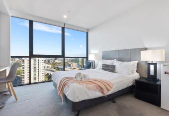 Hearty Milton Apartments has Balcony rooms