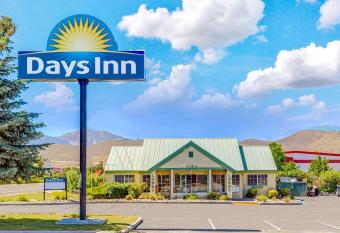 Days Inn by Wyndham Carson City has Smoking rooms