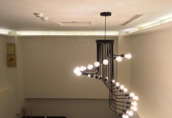 Single inn- KAOHSIUNG LINSEN allows 18 year olds to book a room