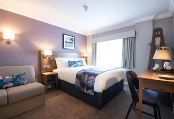 The Swan by Innkeeper s Collection allows 18 year olds to book a room