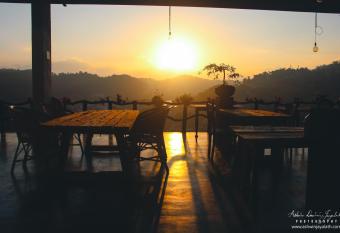 Square Peg allows 18 year olds to book a room