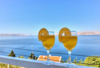 Ivan apartman has Balcony rooms