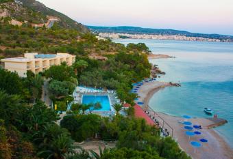 Pappas Hotel has Balcony rooms